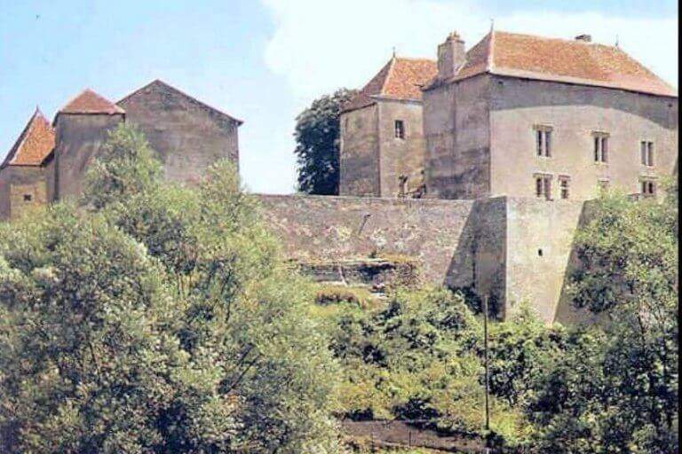 Jaulny Castle (Meurhe-et-Moselle), a 12th century building (DR)
