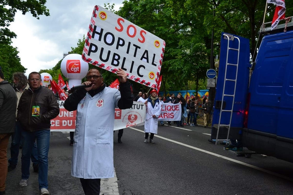 Demonstrations to save the public hospital