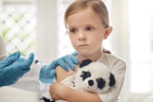 Vaccination of children (UnlimPhotos)