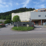 Centre hospitalier de Remiremont (Mathieu Kappler, CC BY-SA 4.0, via Wikimedia Commons)