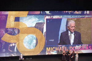 Twenty-five years after the tribute to his father Kirk, Michael Douglas received a Lifetime Achievement Award.