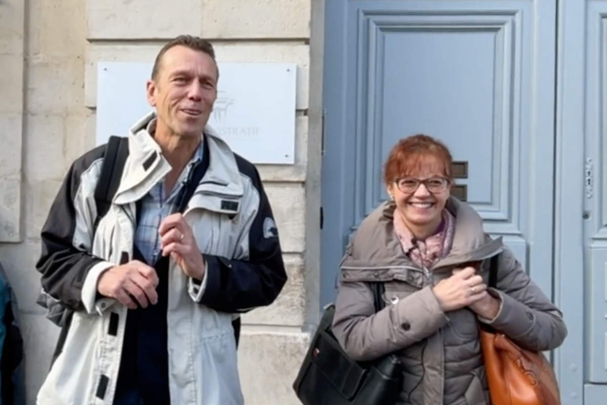 Andreas Pfeiffer and his lawyer, Nancy Risacher, in front of the Nancy administrative court (DR)