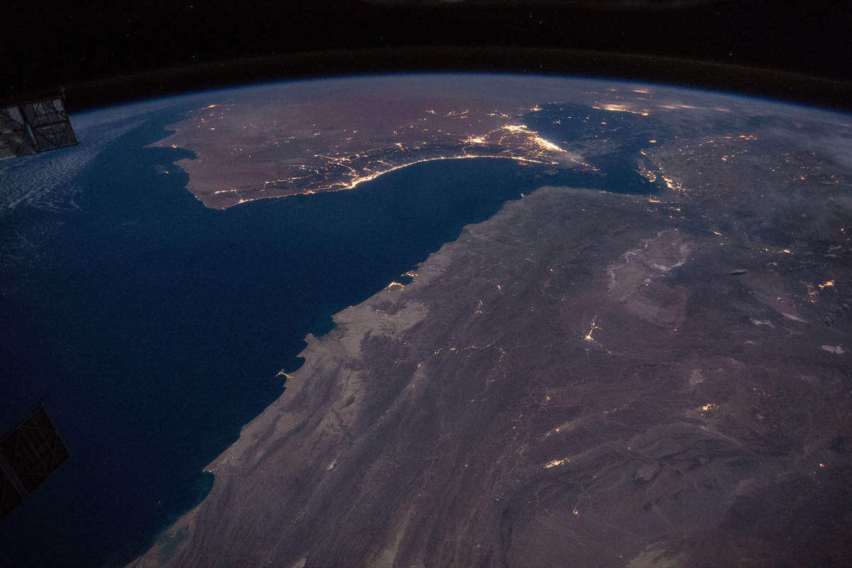 Iran plans to block the Strait of Hormuz